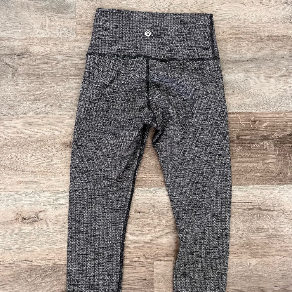 Lululemon Wunder Under leggings